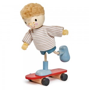 Figurine din lemn - Edward si skateboard-ul TL8145 66.386555